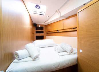 Rent a sailboat in Kavala - Marina Perigialiou - Sun Odyssey 44 i