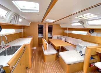 Rent a sailboat in Kavala - Marina Perigialiou - Sun Odyssey 44 i