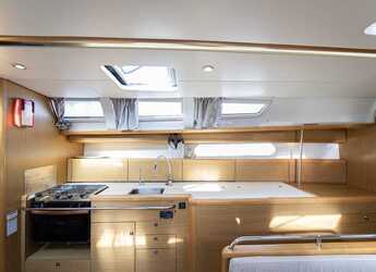 Rent a sailboat in Kavala - Marina Perigialiou - Sun Odyssey 44 i