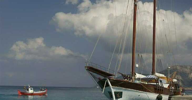 Rent a schooner in Alimos Marina - Gulet Motorsailer