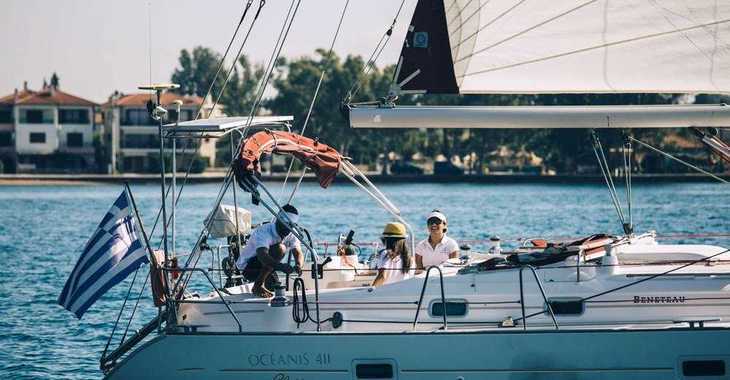 Rent a sailboat in Marina Skiathos  - Oceanis 411 Clipper