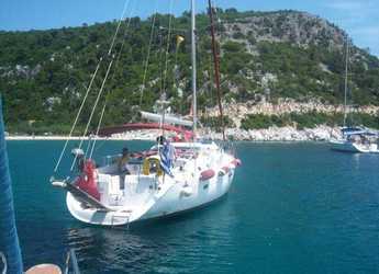 Rent a sailboat in Marina Skiathos  - Oceanis 411 Clipper