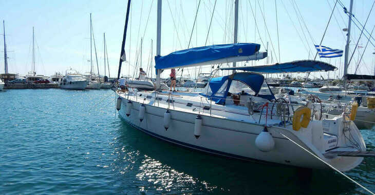 Rent a sailboat in Marina Zeas - Cyclades 50.5