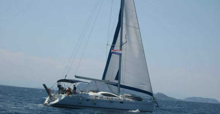 Rent a sailboat in Marina Zeas - Sun Odyssey 49DS