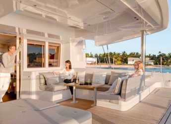 Rent a catamaran in Marina di Portisco - Lagoon 52F