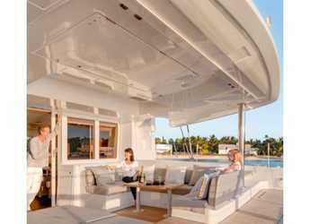 Rent a catamaran in Marina di Portisco - Lagoon 52F