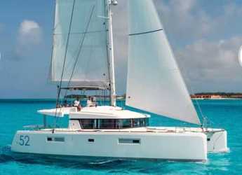 Rent a catamaran in Marina di Portisco - Lagoon 52F