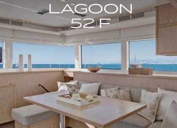 Rent a catamaran in Marina di Portisco - Lagoon 52F