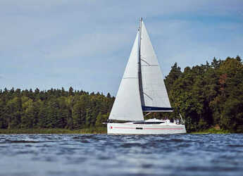 Rent a sailboat in Marina di Procida - Sunsail Sun Odyssey 319 (Classic)