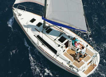 Rent a sailboat in Marina di Procida - Sunsail 31 (Classic)