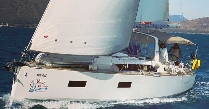 Rent a sailboat in Orhaniye marina - Oceanis 38