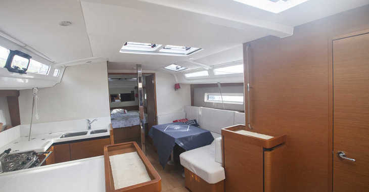Chartern Sie segelboot in Bodrum Marina - Sun Odyssey 440