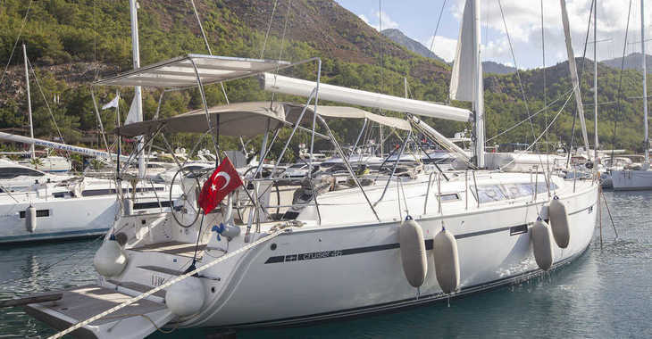Rent a sailboat in Orhaniye marina - Bavaria Cruiser 46 Style