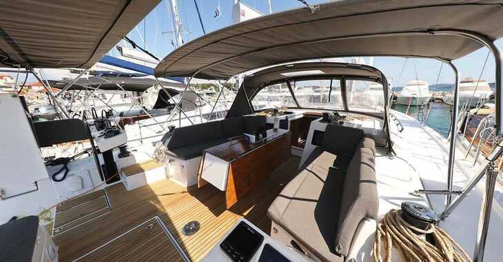 Rent a sailboat in Vodice ACI Marina - Dufour 470 - 4 cab.