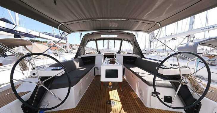 Rent a sailboat in Jezera ACI Marina - Dufour 430
