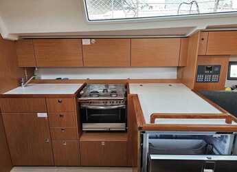 Noleggiare sailboat in Punat Marina - Bavaria C42