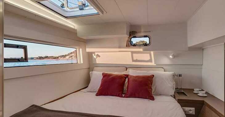 Rent a catamaran in Veruda - Lagoon 40 - 4 + 2 cab 