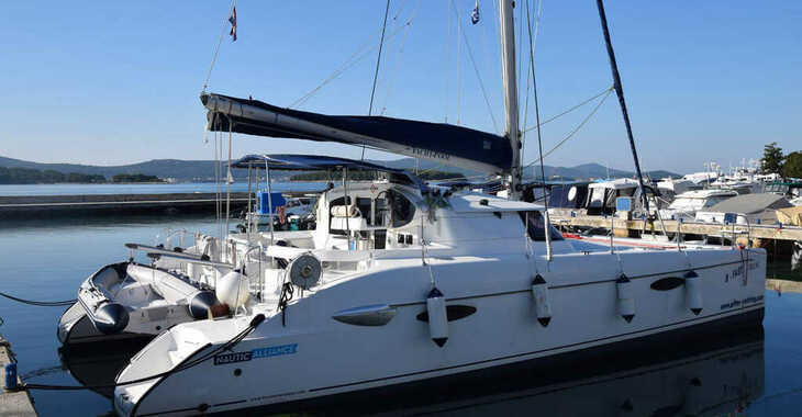 Rent a catamaran in Zadar Marina - Lavezzi 40