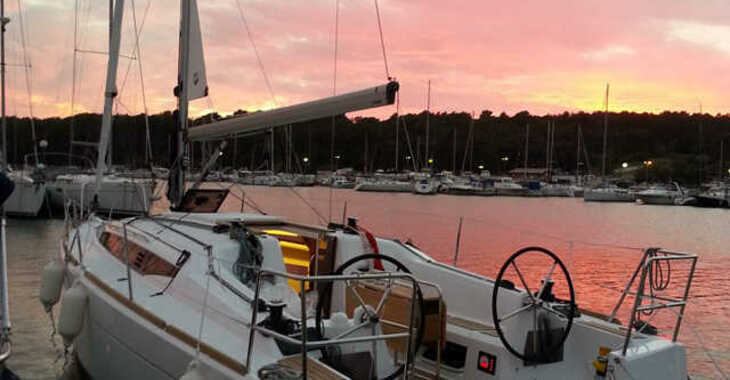 Rent a sailboat in Marina Tankerkomerc - Sun Odyssey 349 - 2 cab.