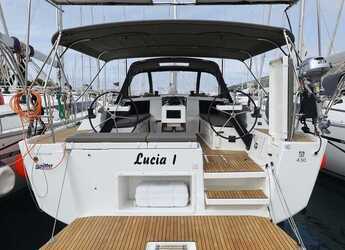 Rent a sailboat in SCT Marina Trogir - Dufour 430