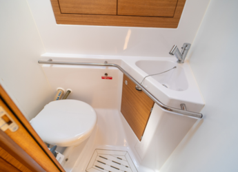 Alquilar velero en Marina Kastela - Elan Impression 45.1