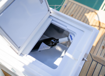 Alquilar velero en Marina Kastela - Elan Impression 45.1