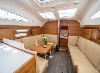 Alquilar velero en Marina Kastela - Elan Impression 40.1