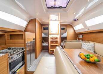 Alquilar velero en Marina Kastela - Elan Impression 45.1