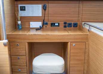 Alquilar velero en Marina Kastela - Elan Impression 45.1