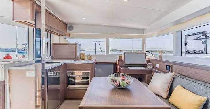 Rent a catamaran in Zaton Marina - Lagoon 40 - 4 + 2 cab 