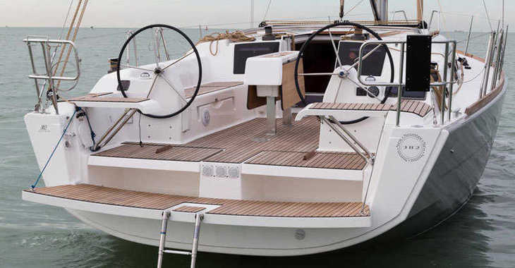 Rent a sailboat in Zaton Marina - Dufour 382 GL