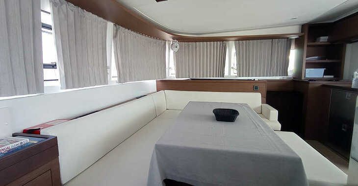 Rent a catamaran in Alimos Marina - Lagoon 46 - 4 + 2 cab.