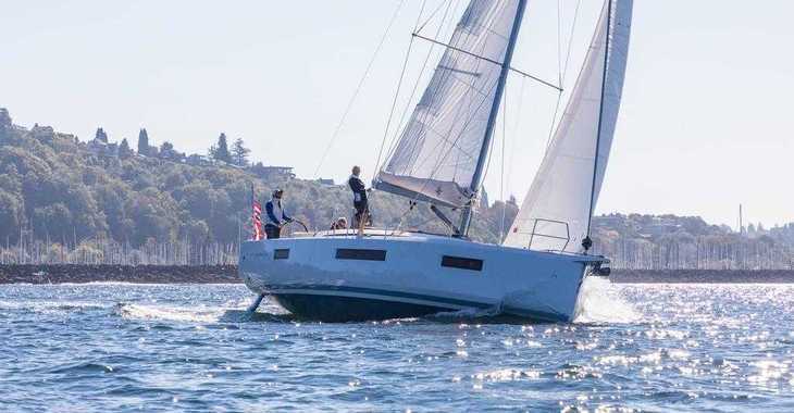 Rent a sailboat in Scrub Island - Sun Odyssey 440 - 3 cab.
