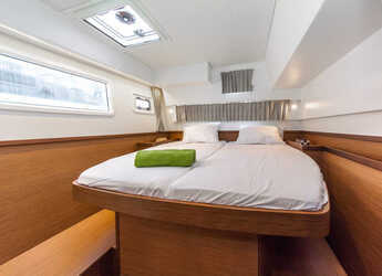 Rent a catamaran in Rhodes Marina - Lagoon 42 A/C & GEN