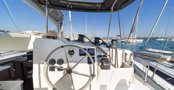 Rent a catamaran in Rhodes Marina - Lucia 40 AC & GEN