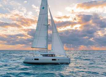 Rent a catamaran in Tradewinds - Lagoon 42 - 4 + 2 cab.