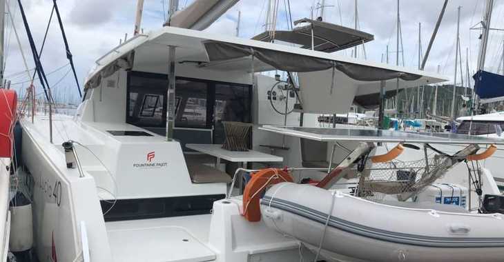 Rent a catamaran in Marina Le Marin - Fountaine Pajot Lucia 40