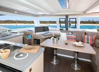 Rent a catamaran in Marina Le Marin - Fountaine Pajot Lucia 40 - 4 cab.