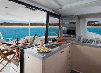 Rent a catamaran in Marina Le Marin - Fountaine Pajot Lucia 40 - 4 cab.