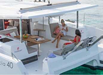 Rent a catamaran in Marina Le Marin - Fountaine Pajot Lucia 40 - 4 cab.