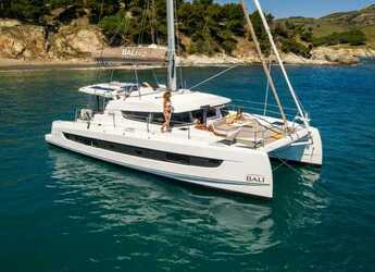 Rent a catamaran in Palm Cay Marina - Bali 4.2 - 4 + 1 cab.