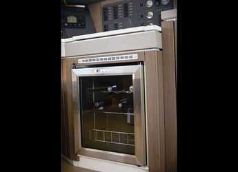 Chartern Sie katamaran in Palm Cay Marina - Bali 5.4 - 5 + 2 cab