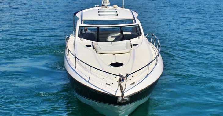 Chartern Sie yacht in Marina Botafoch - Sunseeker Portofino 53