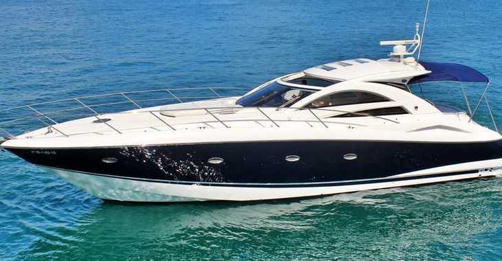 Louer yacht à Marina Botafoch - Sunseeker Portofino 53