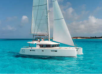 Rent a catamaran in Marina Skiathos  - Lagoon 52 - 6 + 2 cab.
