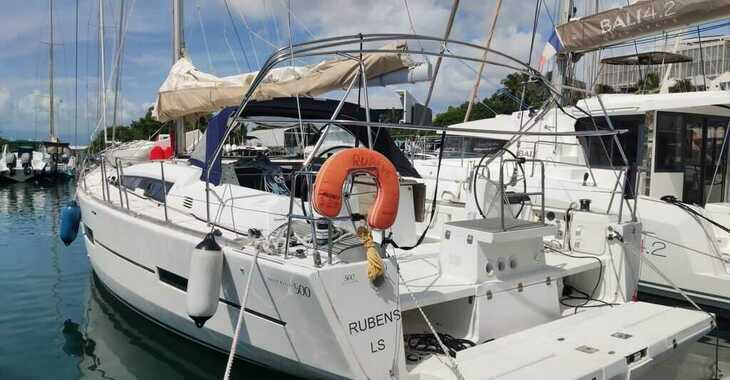Chartern Sie segelboot in Marina Bas du Fort - Dufour 500 GL - 5 cab.