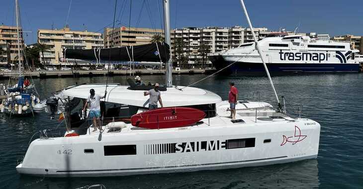 Alquilar catamarán en Ibiza Magna - Lagoon 42