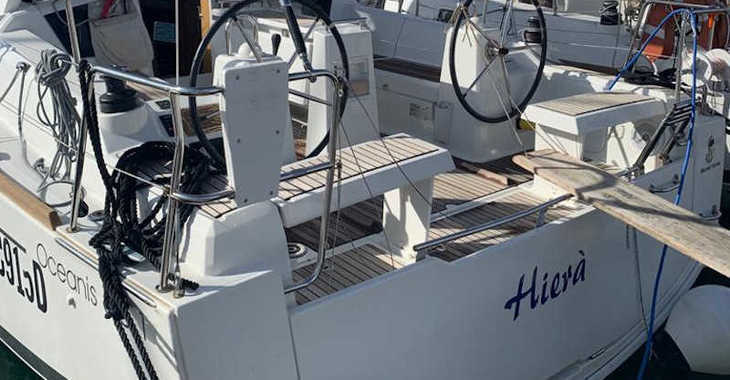 Rent a sailboat in Marina di Villa Igiea - Oceanis 35.1 (6+2)