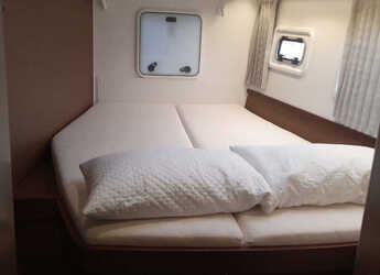 Chartern Sie katamaran in Marina di Villa Igiea - Lagoon 42 (4+2)  A/C - WM- Gen