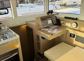 Rent a catamaran in Marina Le Marin - Lagoon 40